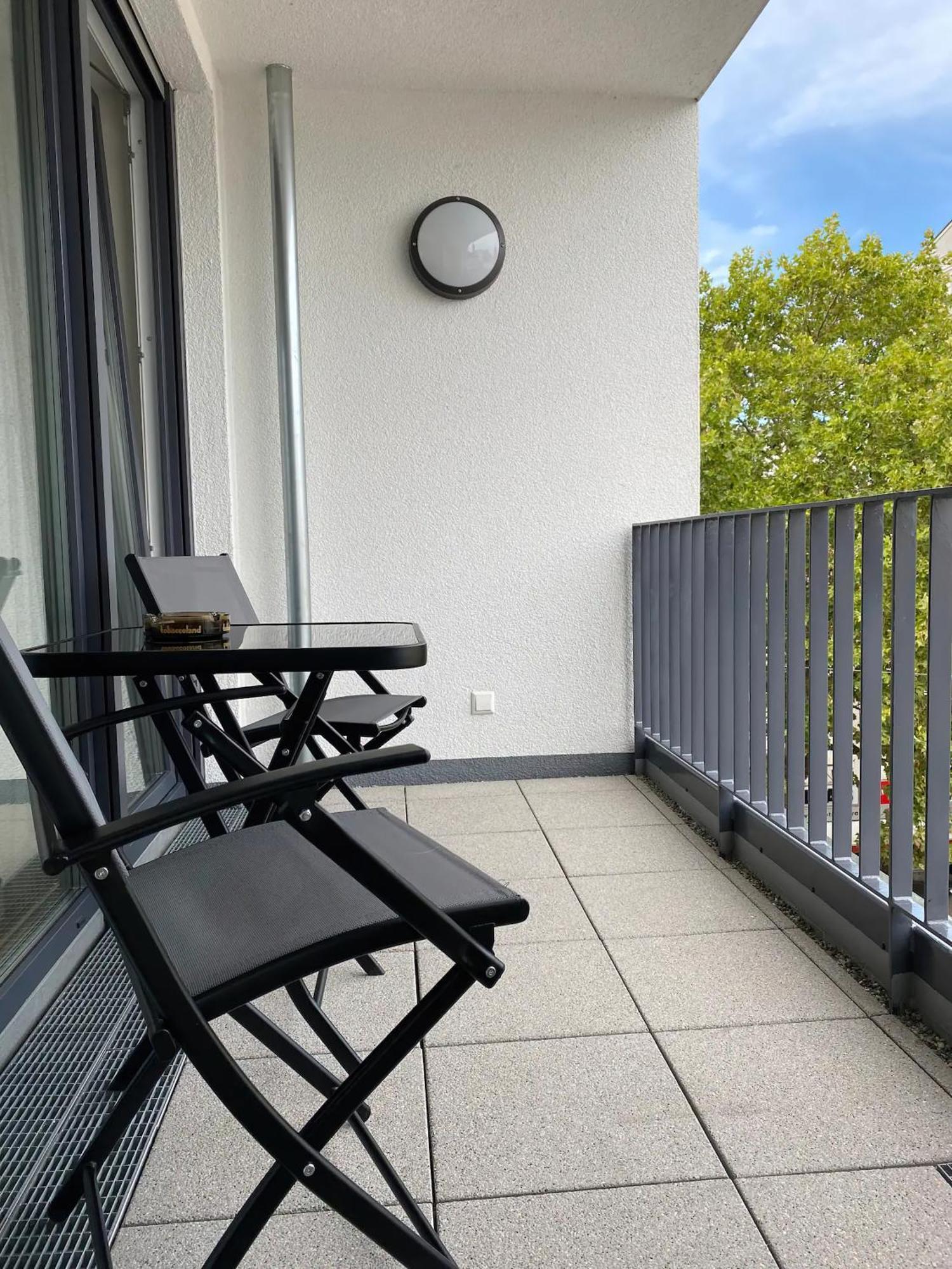 Schoenes 2 Zimmer Apartment Zentral Gelegen Pforzheim Exterior photo